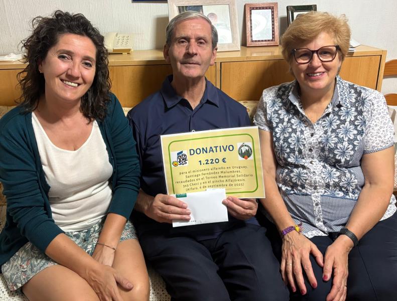 ENTREGA DE LO RECAUDADO EN EL 3X3 SOLIDARIO "CHEVI"