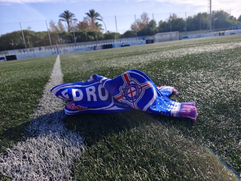 VES A LA ULTIMA CON LAS NUEVAS BUFANDAS DEL CLUB