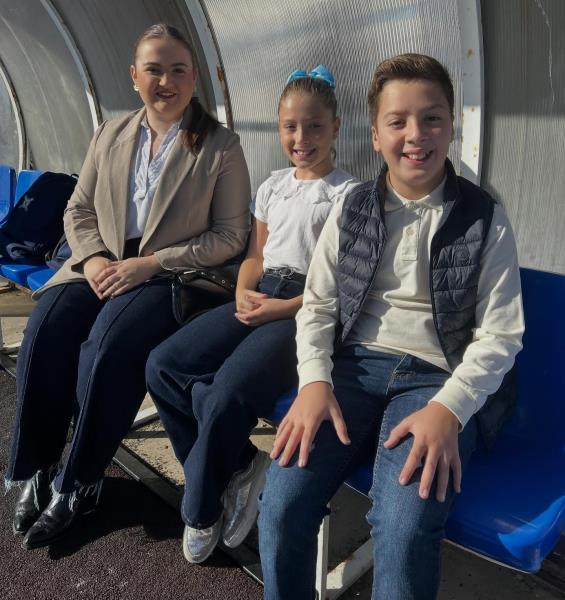 SAQUE DE HONOR DE LAS MAXIMAS REPRESENTANTES DE LA GAIATA 12