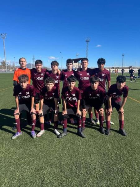 EL CADETE B SE PASEA EN VINAROS