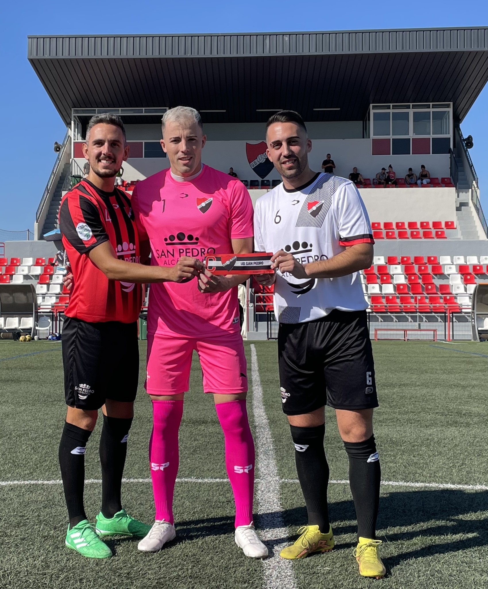 PRESENTACIÓN EQUIPACIONES TEMPORADA 22-23  