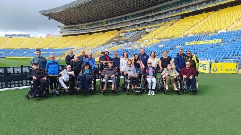VISITA AL ESTADIO DE GRAN CANARIA DE TALLER DE REMINISCENCIA DEL CSS EL PINO-ICOT