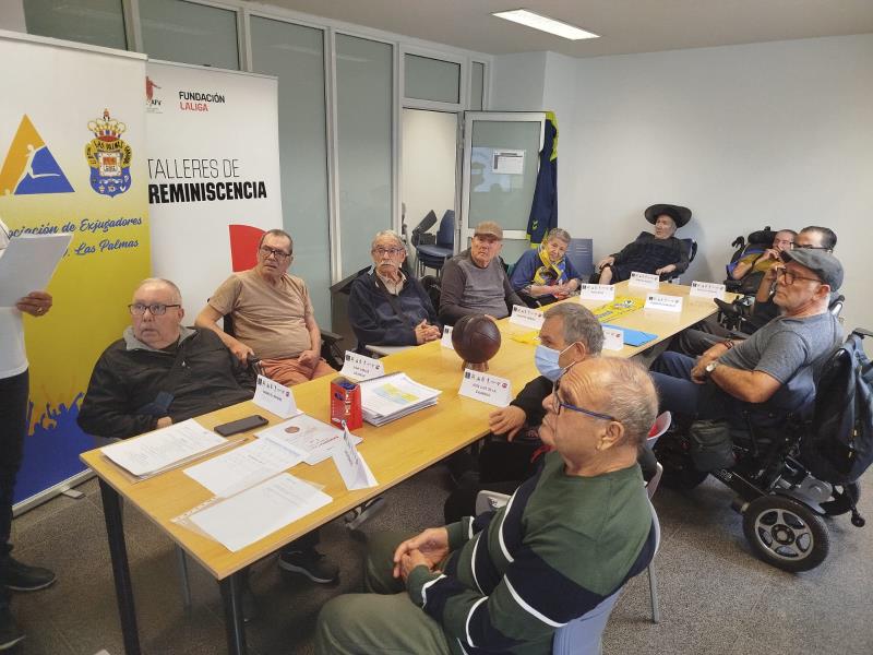 NUEVA SESION DE REMINISCENCIA EN CSS EL PINO